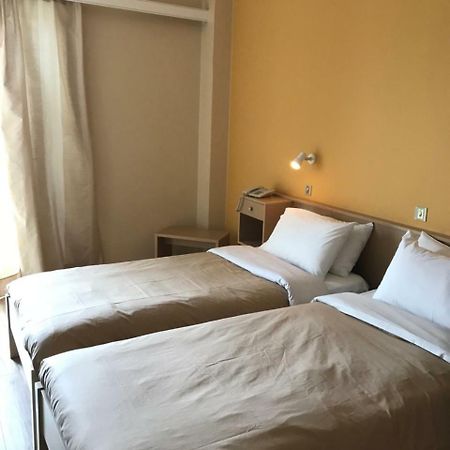 كاريستوس Galaxy Hotel المظهر الخارجي الصورة