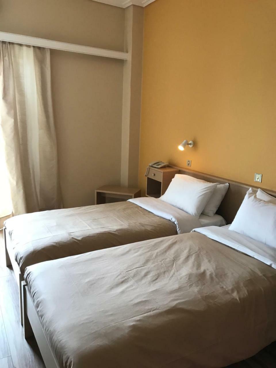كاريستوس Galaxy Hotel المظهر الخارجي الصورة