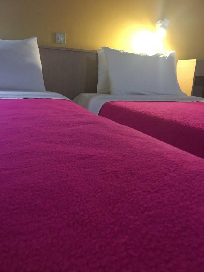 كاريستوس Galaxy Hotel المظهر الخارجي الصورة